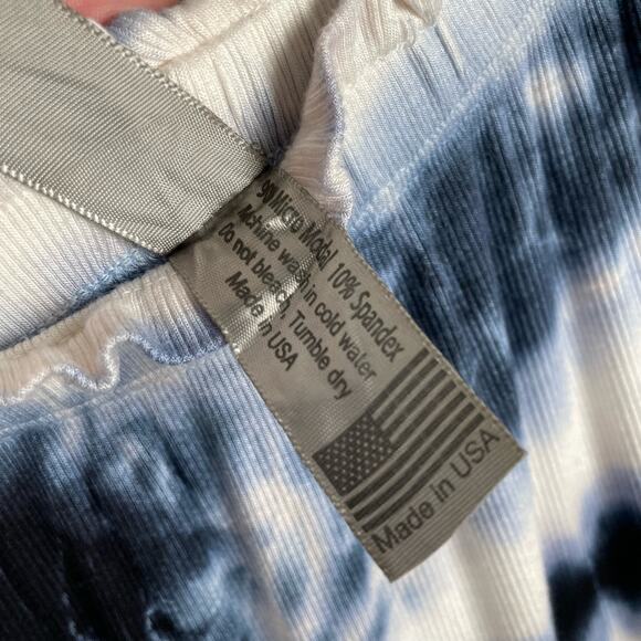 GO COUTURE Tie Dye Slit Long Maxi Skirt Medium Blue White Ruffled Waist Hippie - Picture 6 of 12